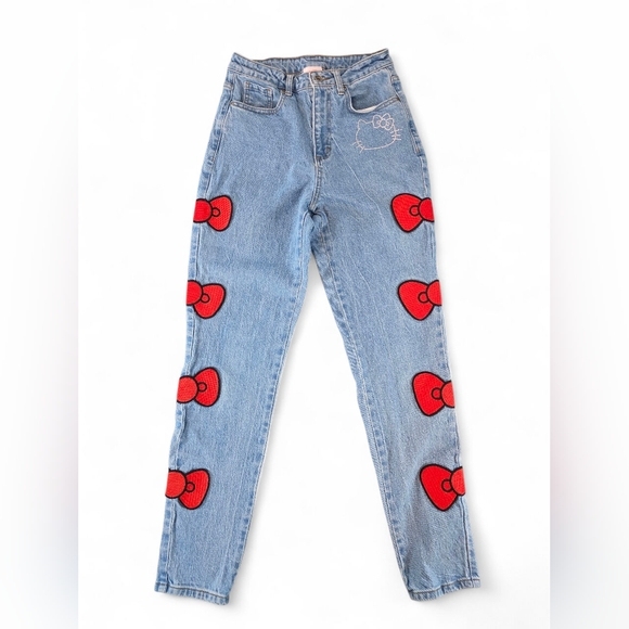 Hello Kitty x Sanrio Women’s High Rise Mom Jeans Blue Red Bow Embroidered Size 1 - Picture 1 of 9